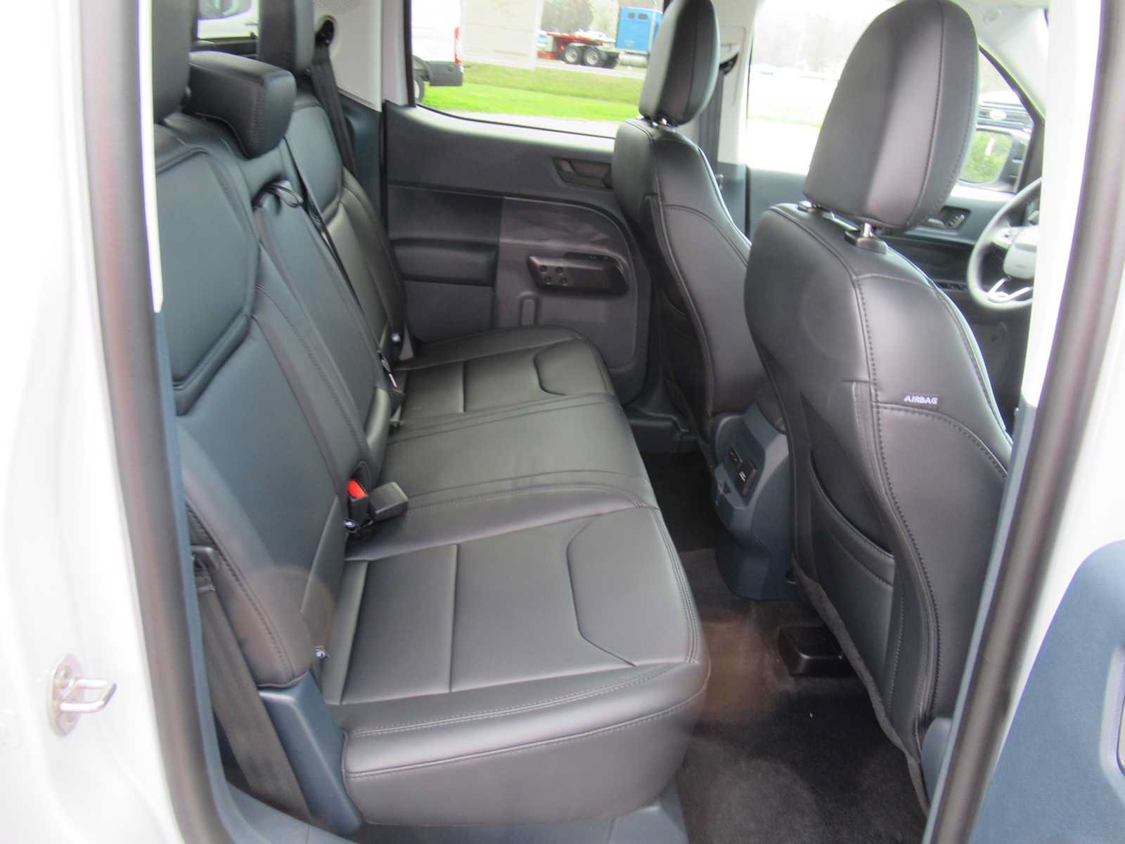 New 2026 Ford Maverick Lariat w/ Black Appearance Package AWD/4WD image 14