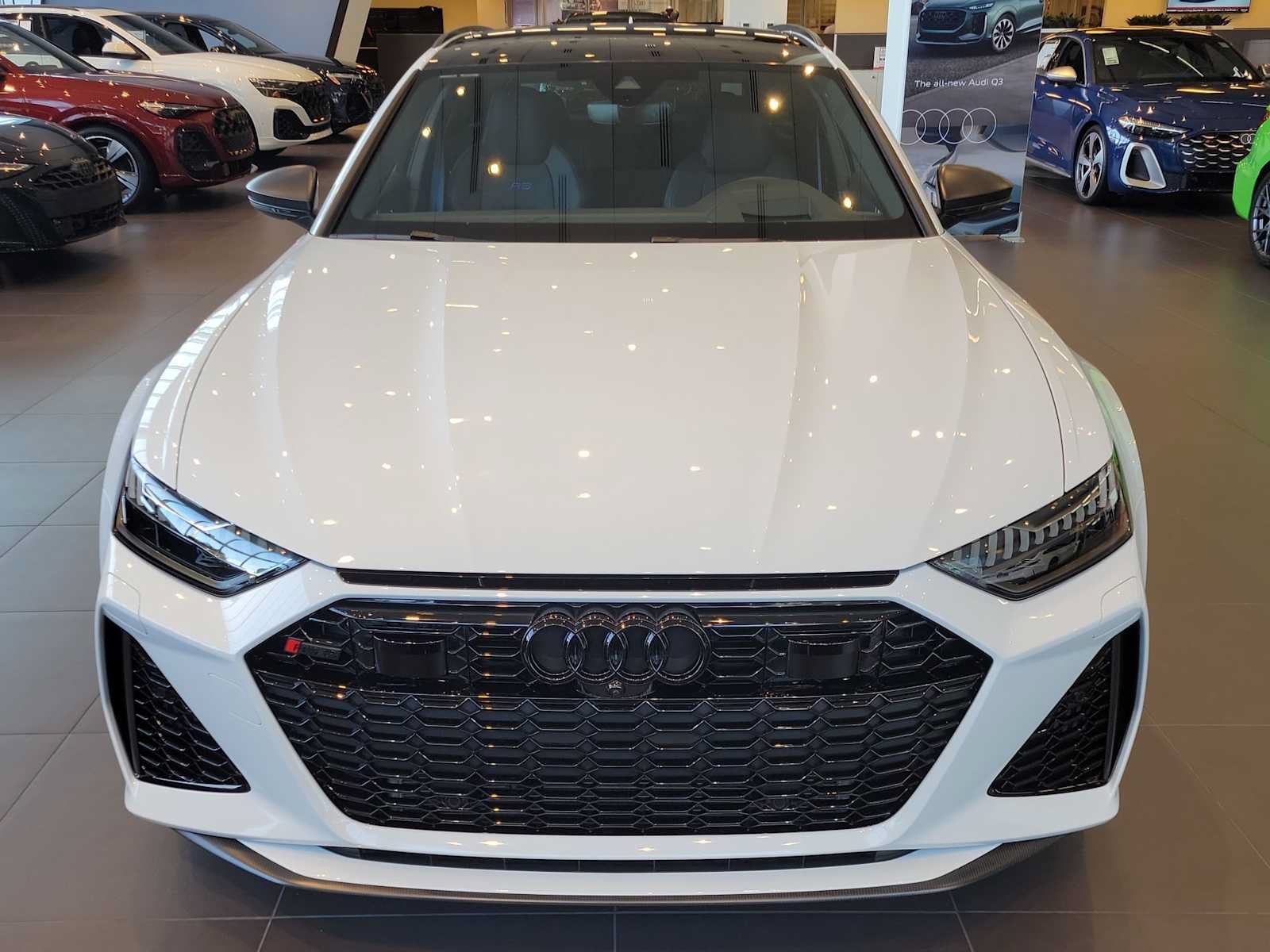 Certified 2025 Audi RS 6 performance AWD/4WD image 9
