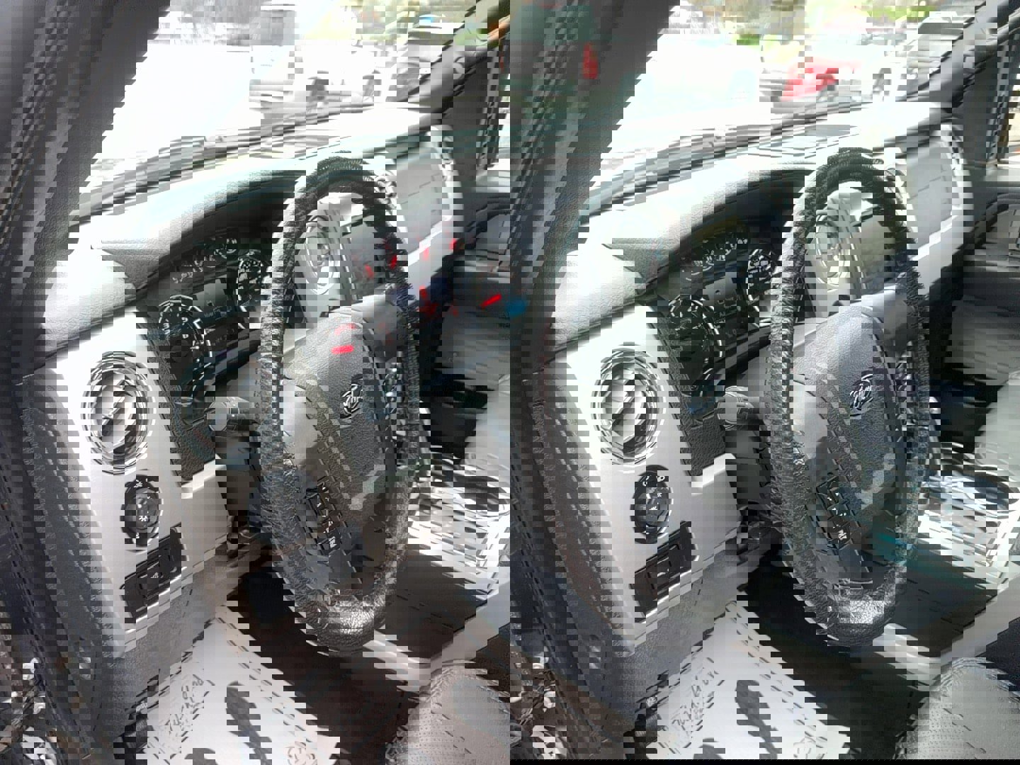 Used 2014 Ford F150 FX4 w/ Equipment Group 402A Luxury image 21