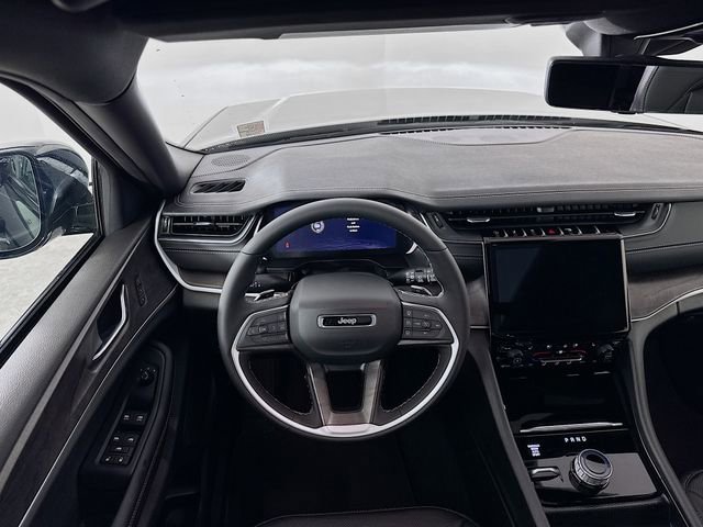 New 2025 Jeep Grand Cherokee L Limited w/ Luxury Tech Group II image 26