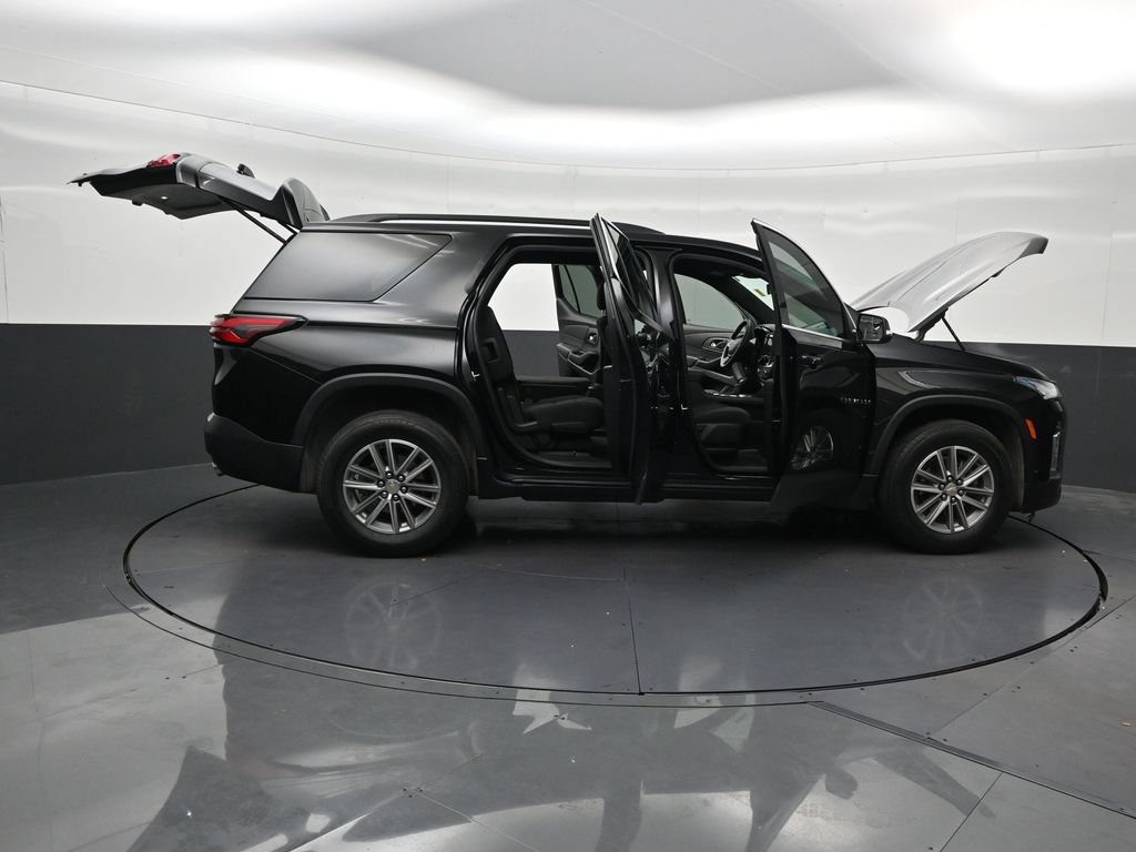Used 2024 Chevrolet Traverse LT FWD image 33