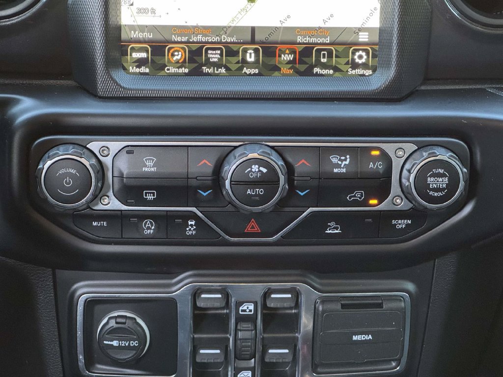 Used 2022 Jeep Wrangler Unlimited Sport AWD/4WD image 5