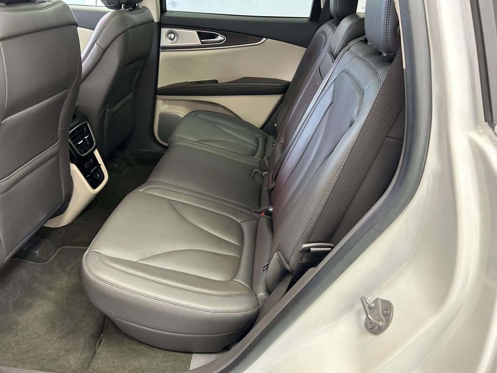 Used 2020 Lincoln Nautilus Reserve w/ Equipment Group 202A AWD/4WD image 15