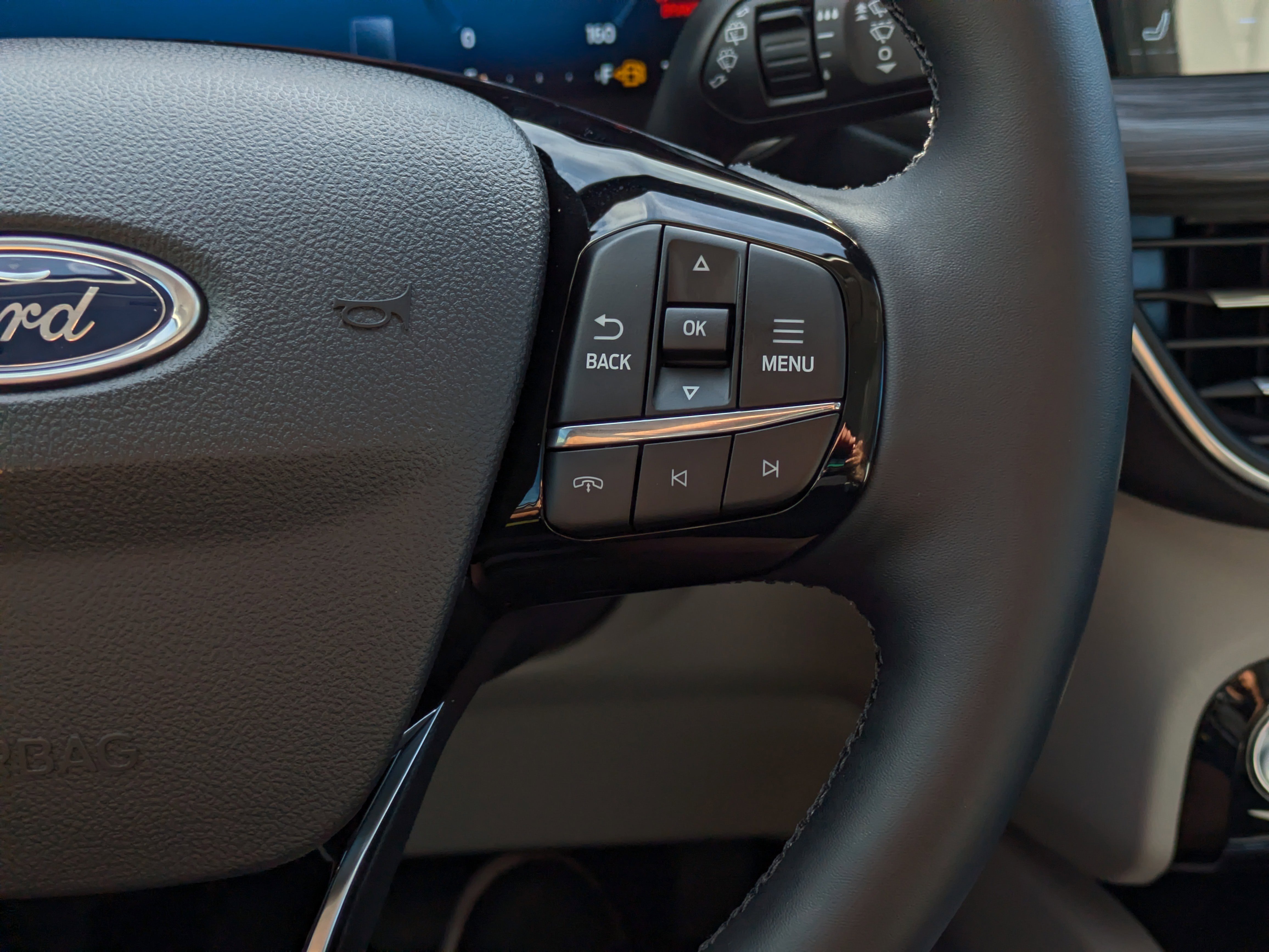 New 2026 Ford Escape Platinum w/ Premium Technology Package image 27