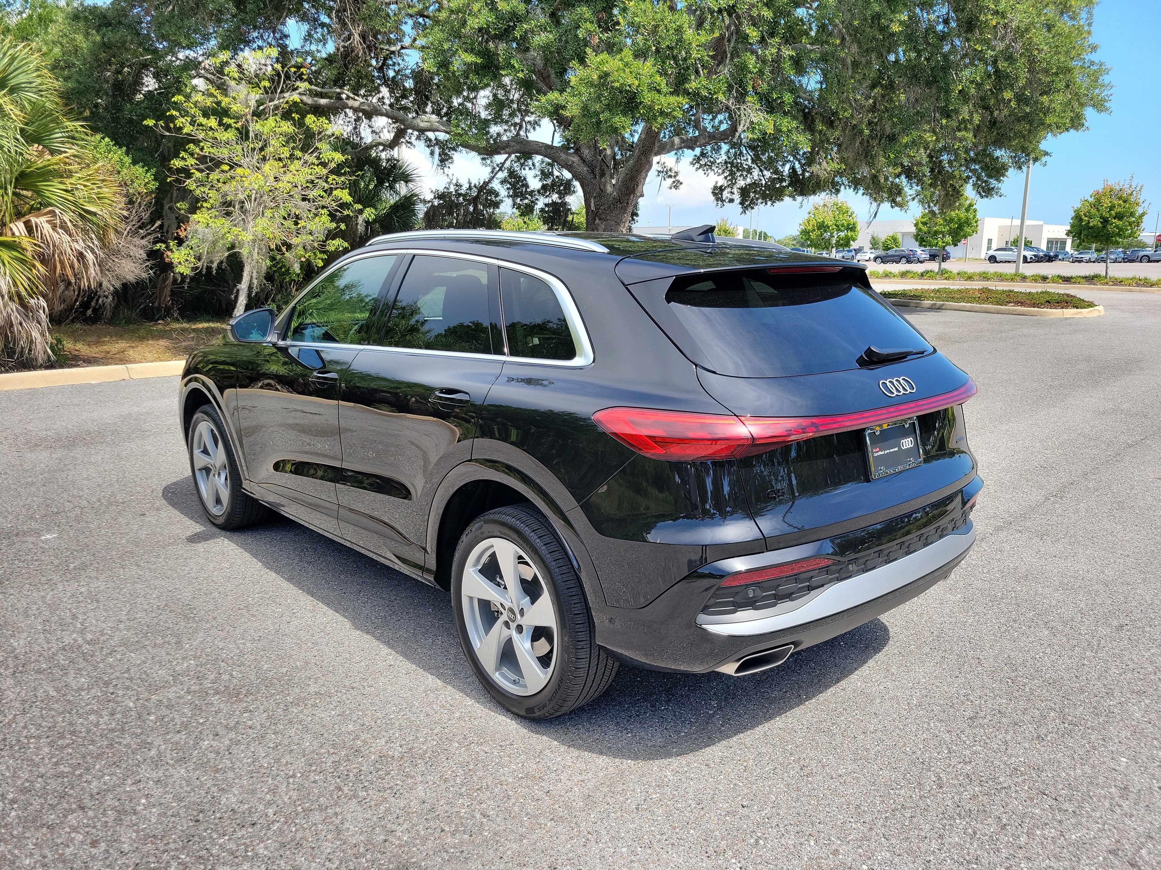 Certified 2025 Audi Q5 Premium w/ Premium Plus AWD/4WD image 6