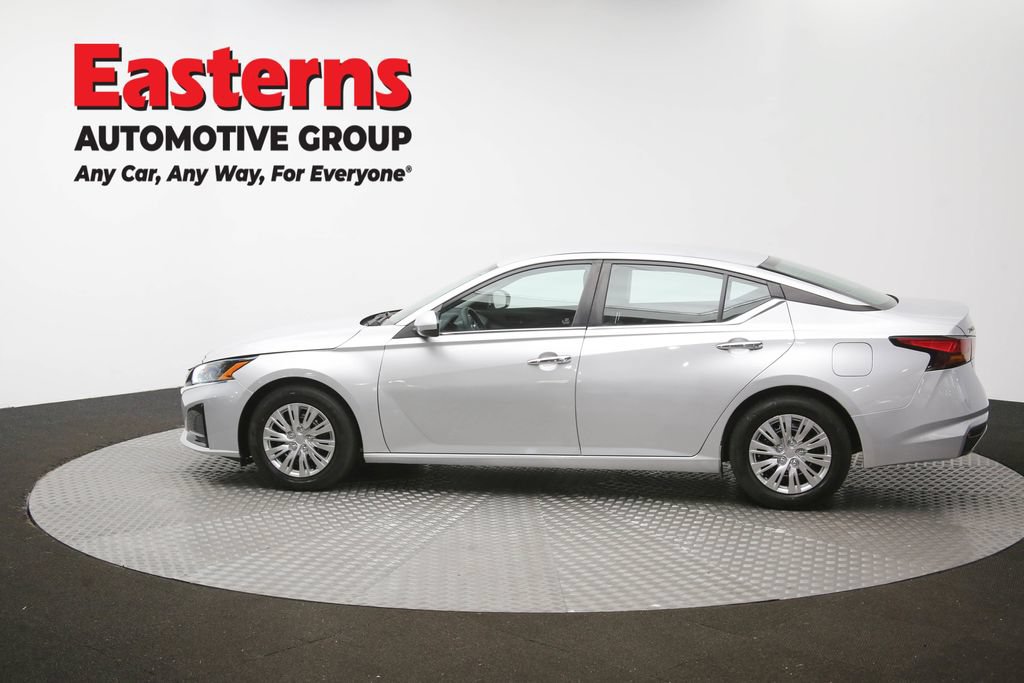 Used 2023 Nissan Altima 2.5 S FWD image 59