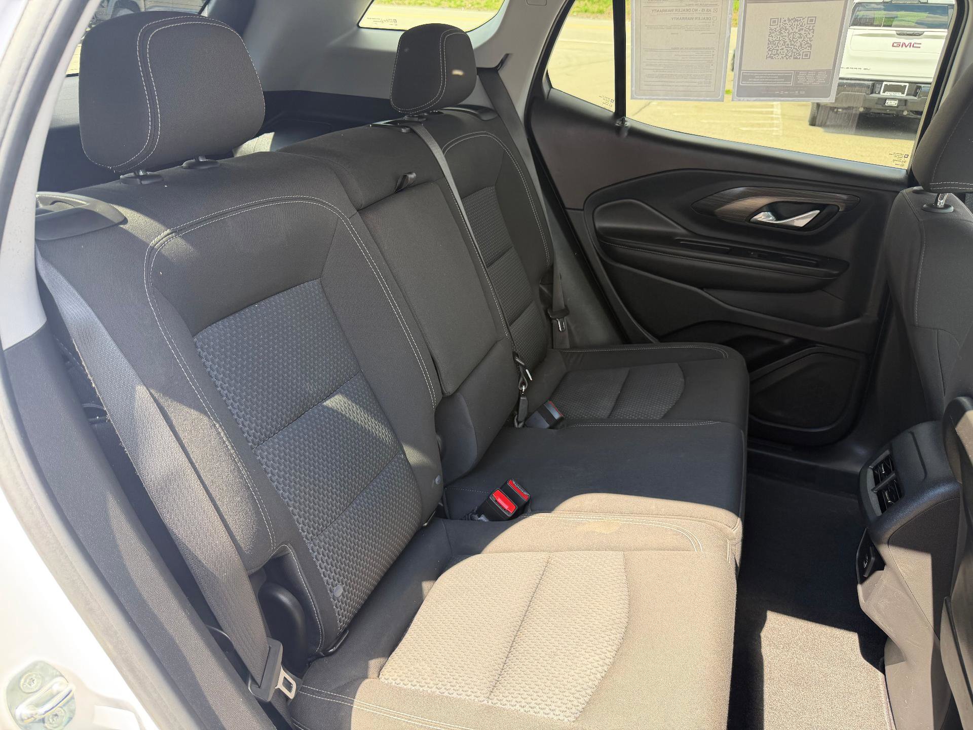 Used 2023 GMC Terrain SLE w/ Driver Convenience Package image 39