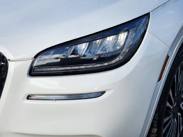 Used 2022 Lincoln Corsair AWD w/ Equipment Group 101A image 9