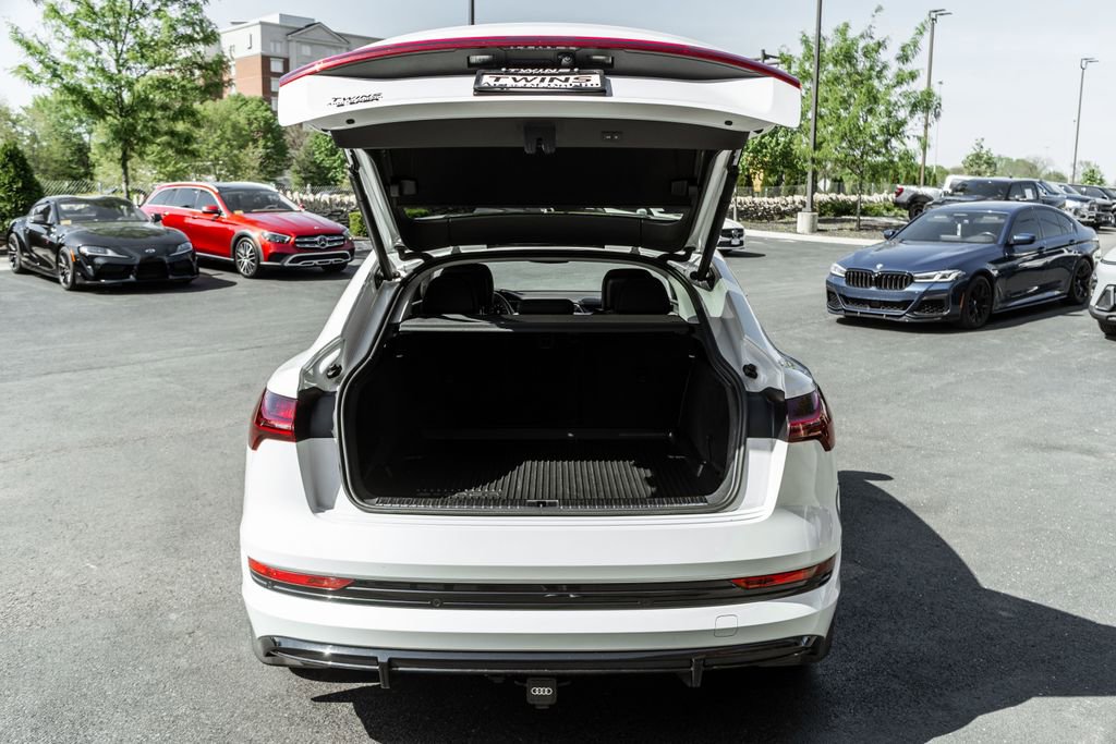 Used 2021 Audi e-tron Premium Plus w/ Premium Plus Package AWD/4WD image 33