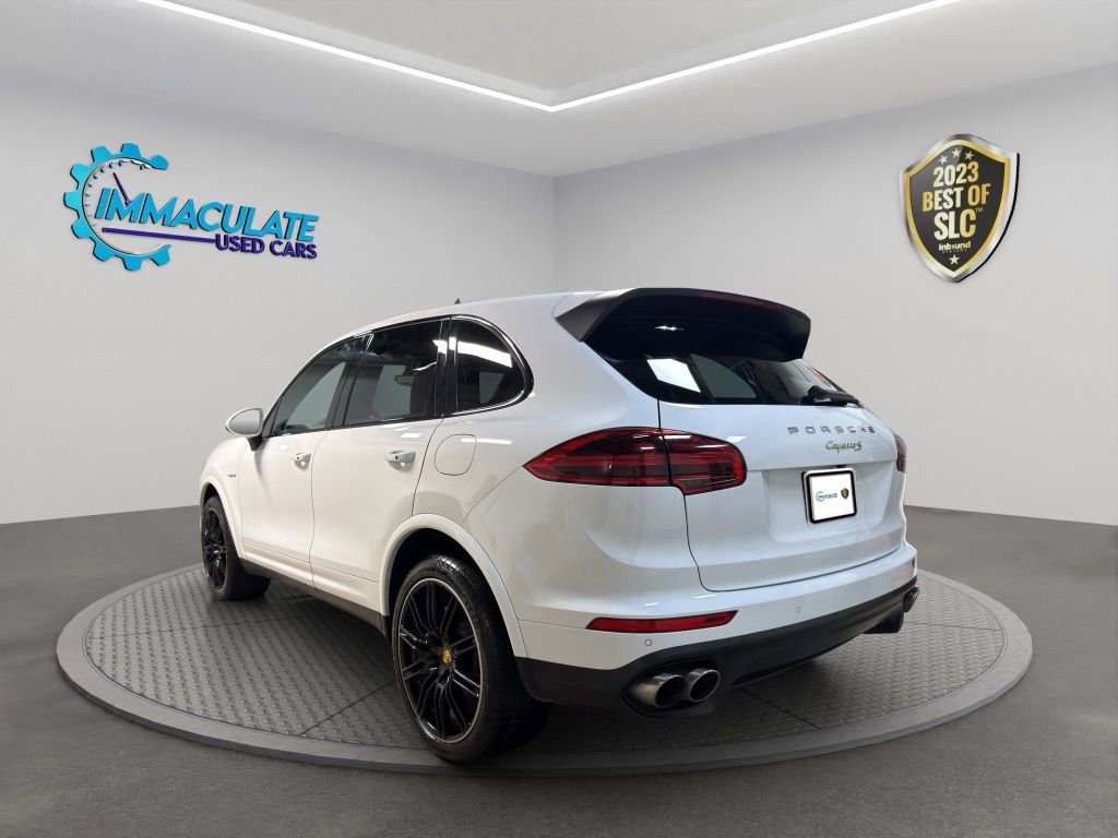 Used 2018 Porsche Cayenne S image 3