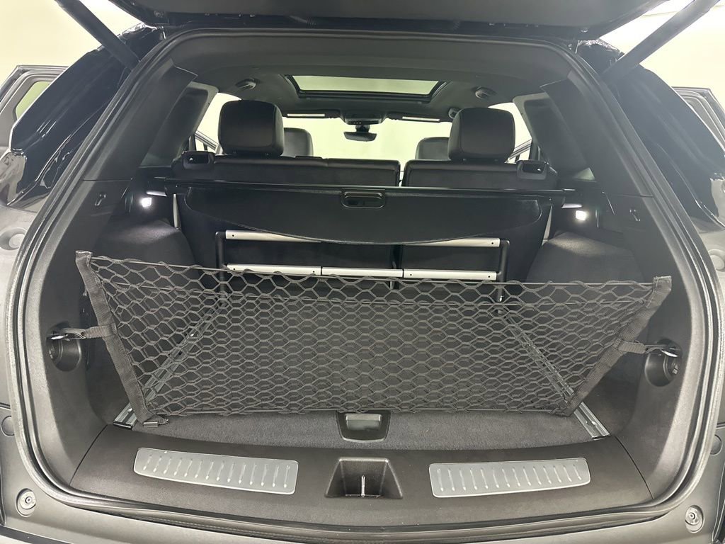 Certified 2025 Cadillac XT5 Sportv w/ Technology Package image 24