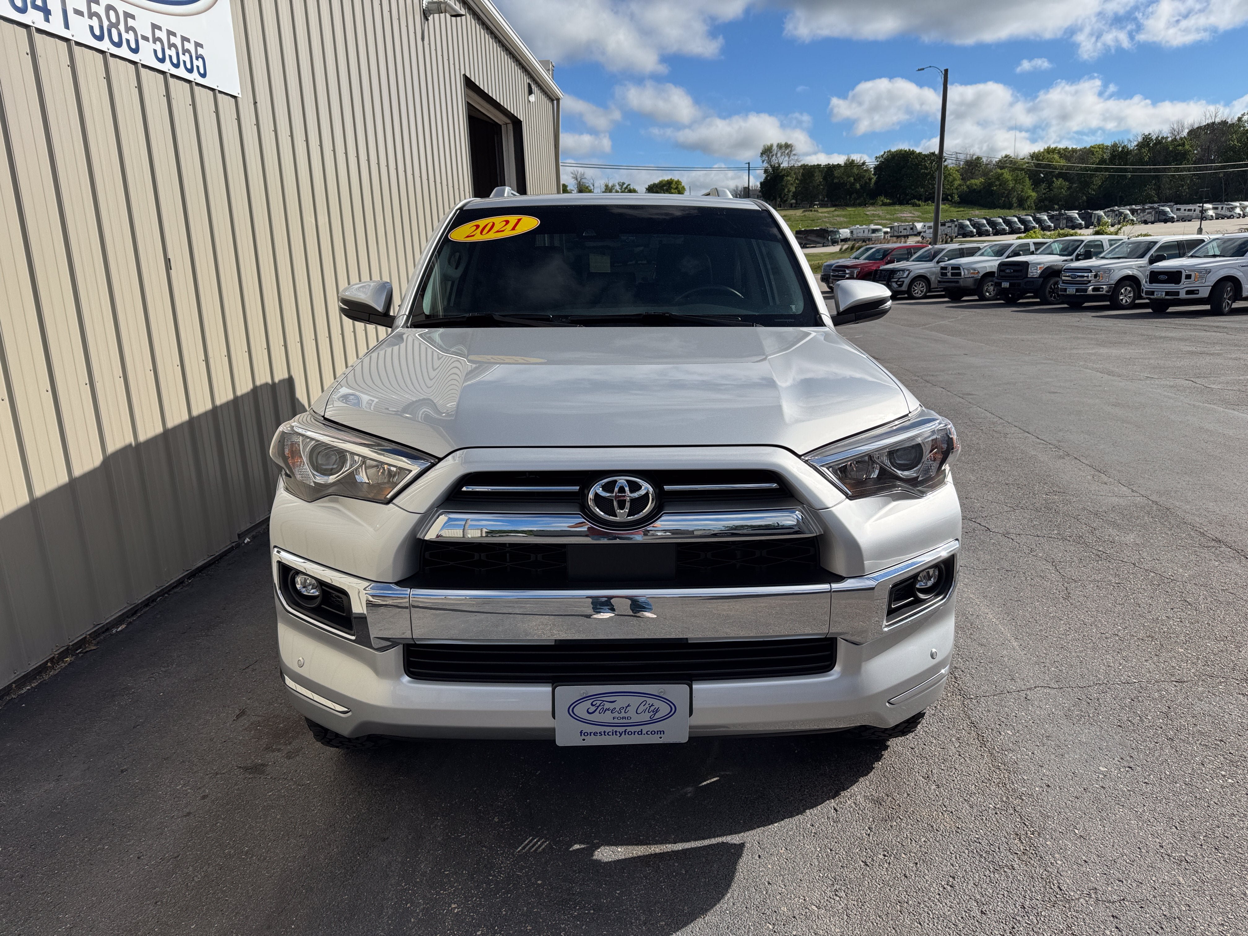 Used 2021 Toyota 4Runner Limited AWD/4WD image 3