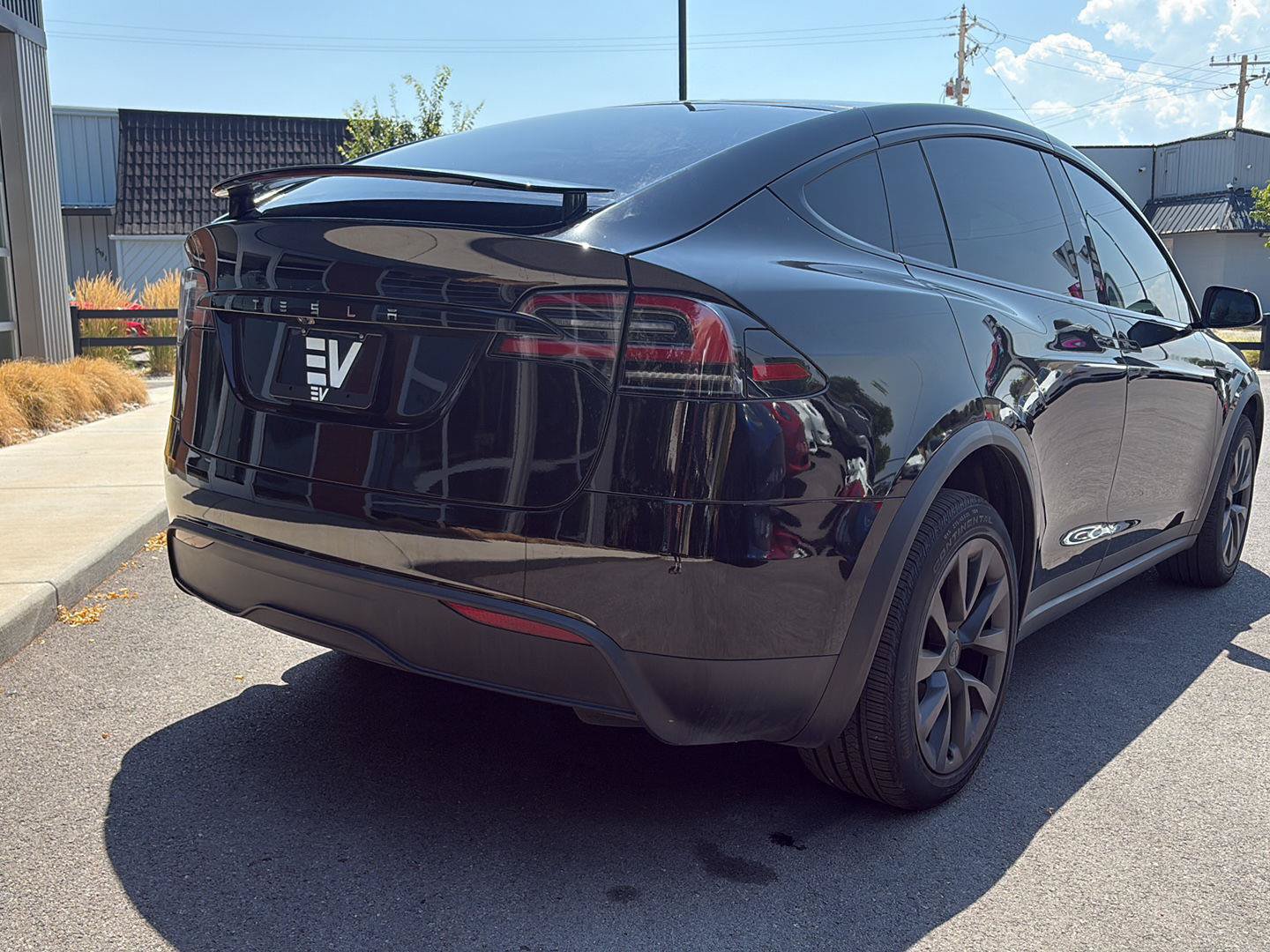 Used 2025 Tesla Model X AWD/4WD image 8