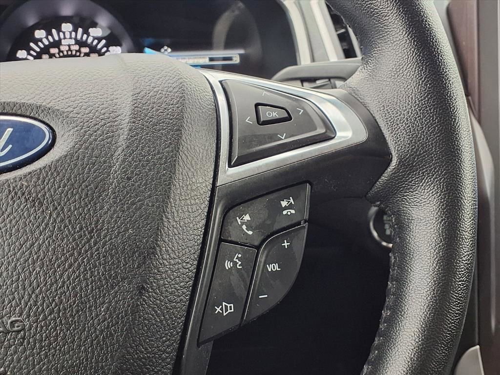 Used 2021 Ford Edge SEL w/ Convenience Package AWD/4WD image 16