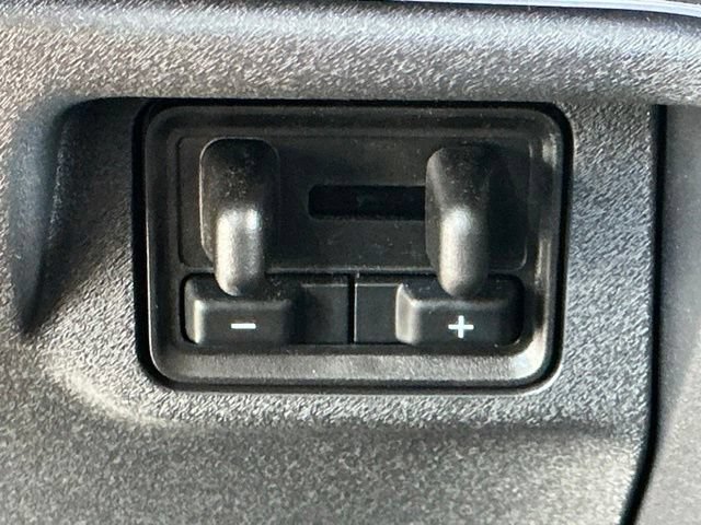 Used 2026 Ford Expedition Platinum w/ Driver's Package AWD/4WD image 40