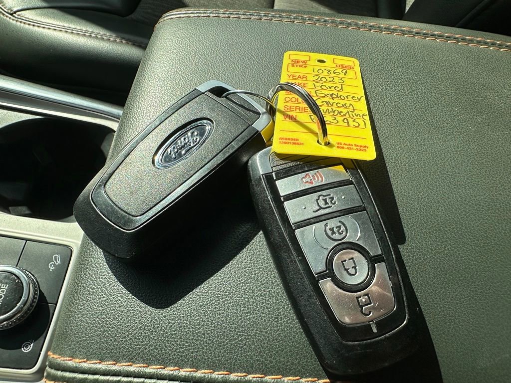 Used 2023 Ford Explorer Timberline w/ Timberline Technology Package AWD/4WD image 8