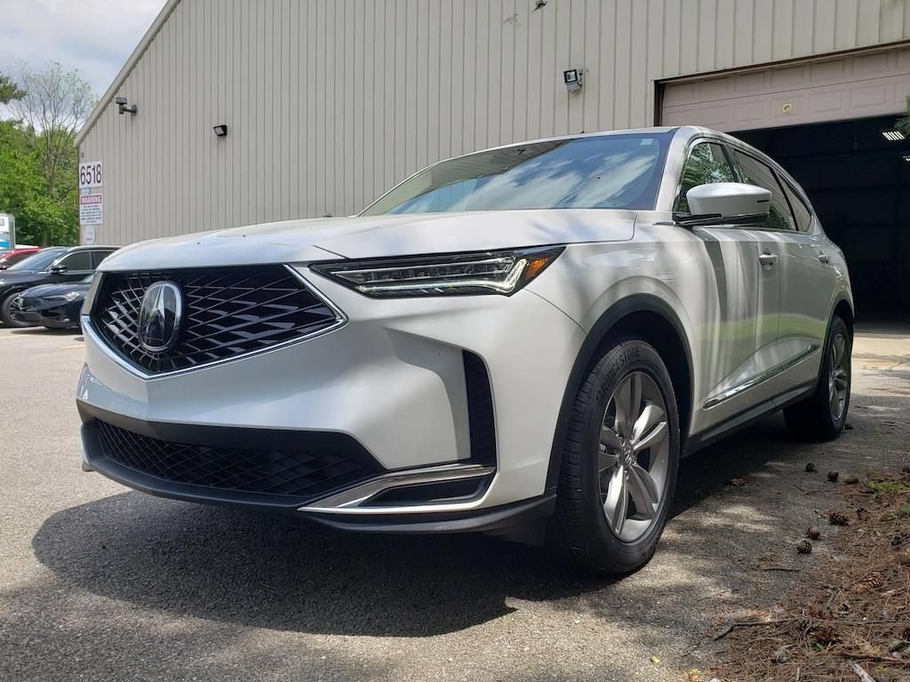 New 2026 Acura MDX SH-AWD image 3