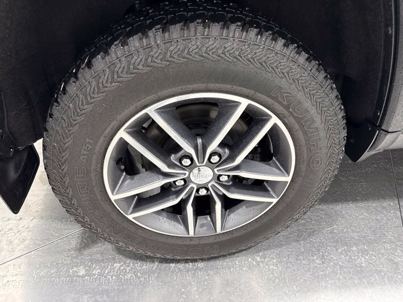 Used 2018 Jeep Grand Cherokee Limited AWD/4WD image 8