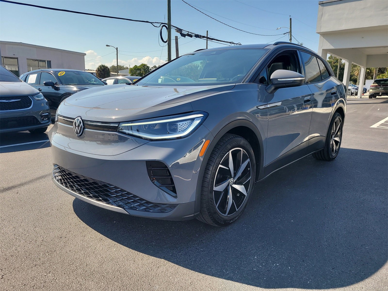 Used 2023 Volkswagen ID.4 Pro S image 4