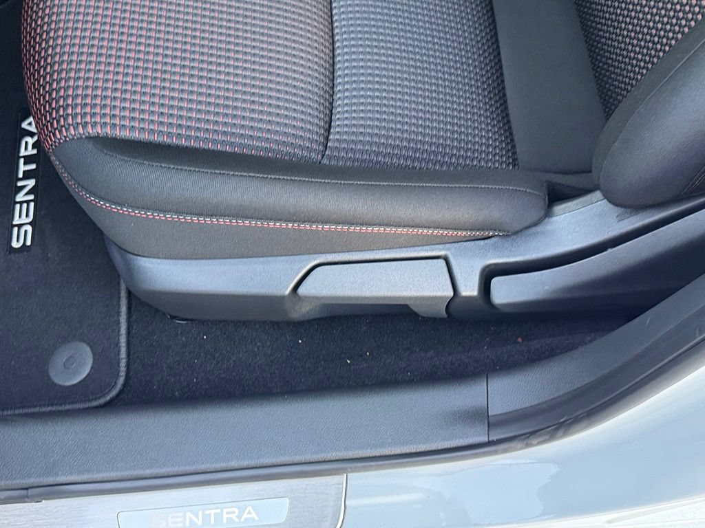 New 2026 Nissan Sentra SR w/ Floor Mat Package FWD image 12