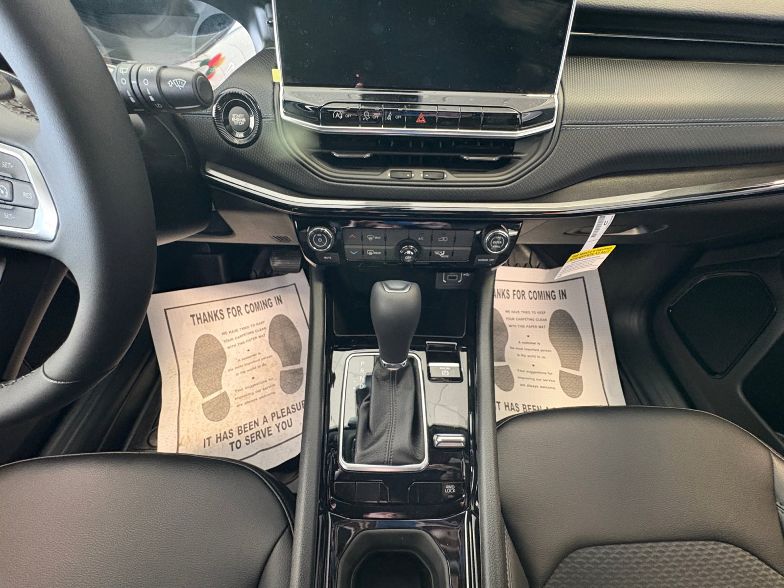 New 2026 Jeep Compass Latitude image 11