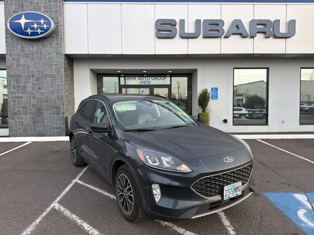 Used 2022 Ford Escape SEL w/ Class II Trailer Tow Package image 1