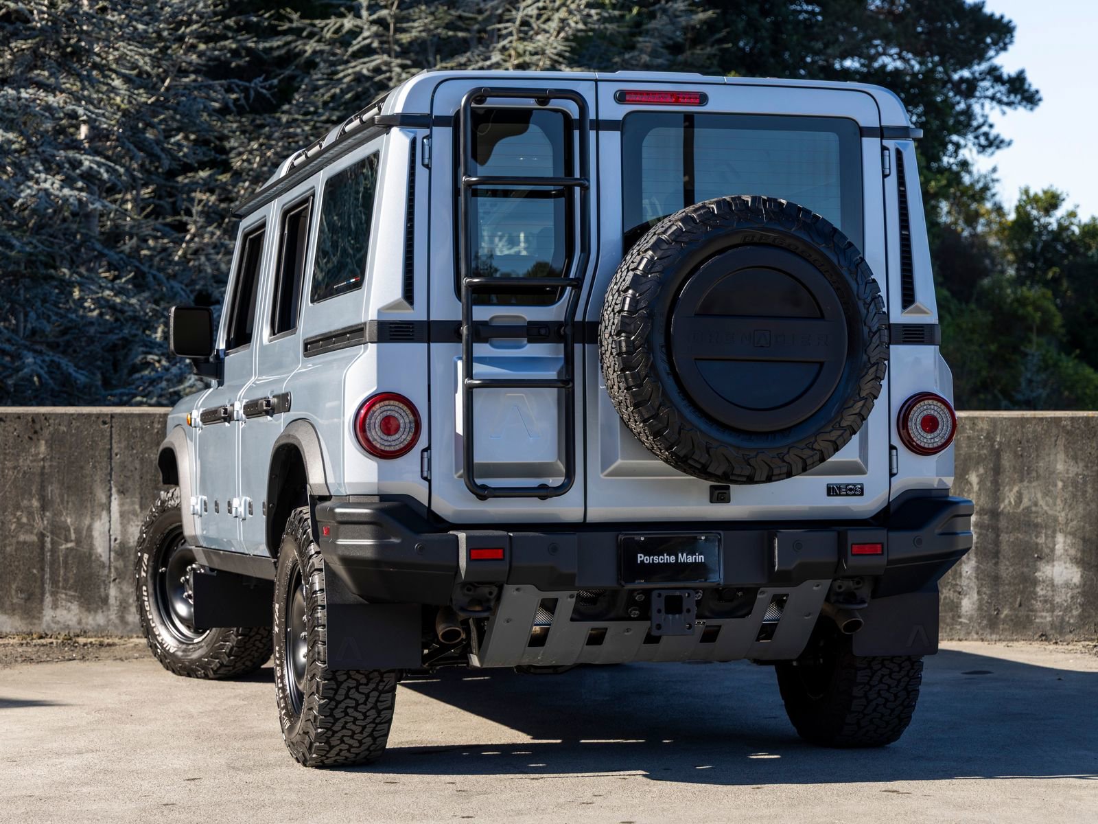 Used 2025 INEOS Grenadier AWD/4WD image 3