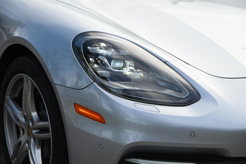 Used 2017 Porsche Panamera 4S w/ Premium Package Plus AWD/4WD image 8