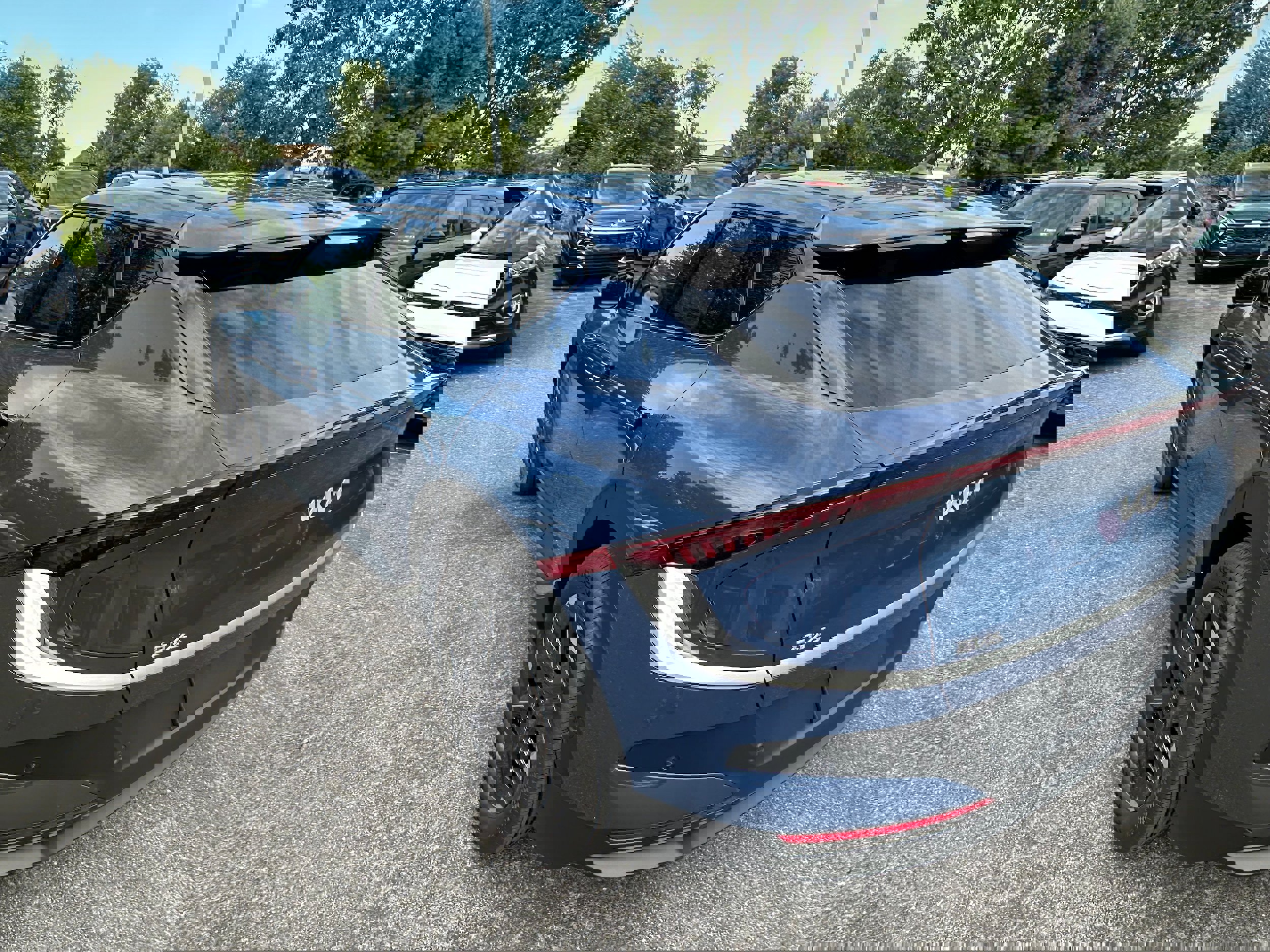 New 2025 Kia EV6 Light w/ Light LR Technology Package image 7