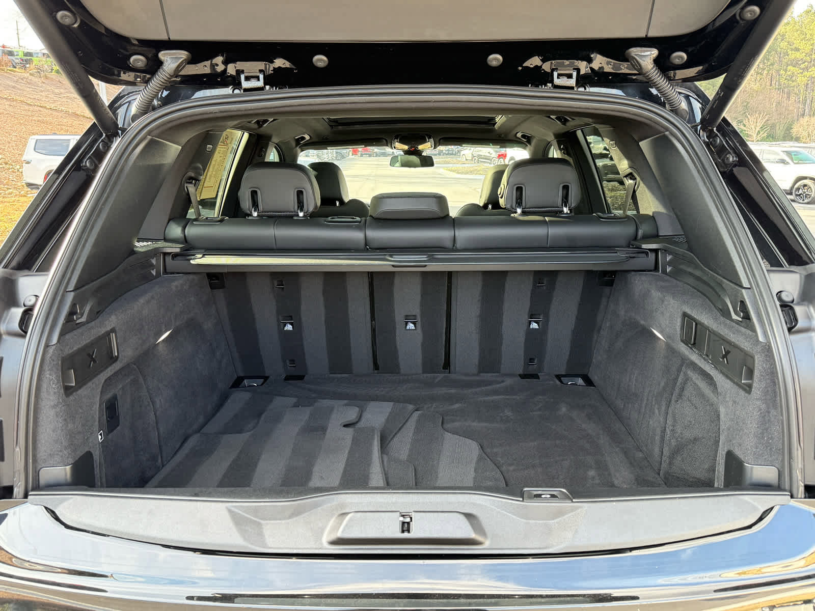 Used 2023 BMW X5 xDrive40i w/ Premium Package image 31