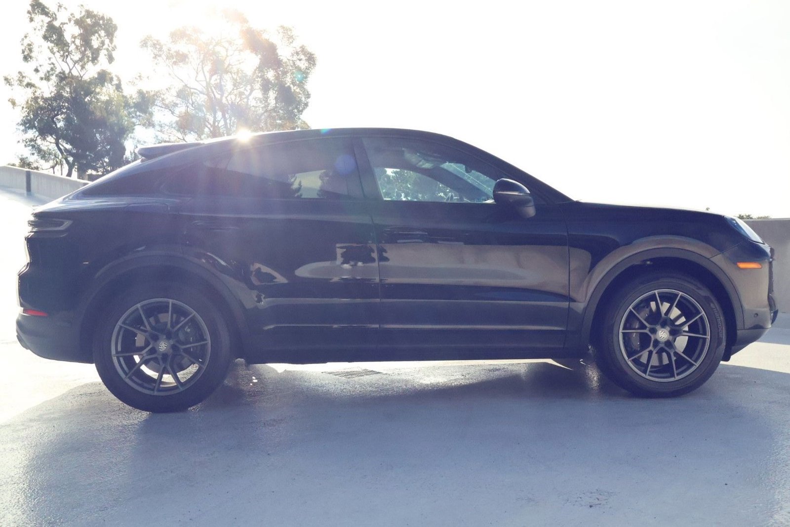 Certified 2024 Porsche Cayenne image 8