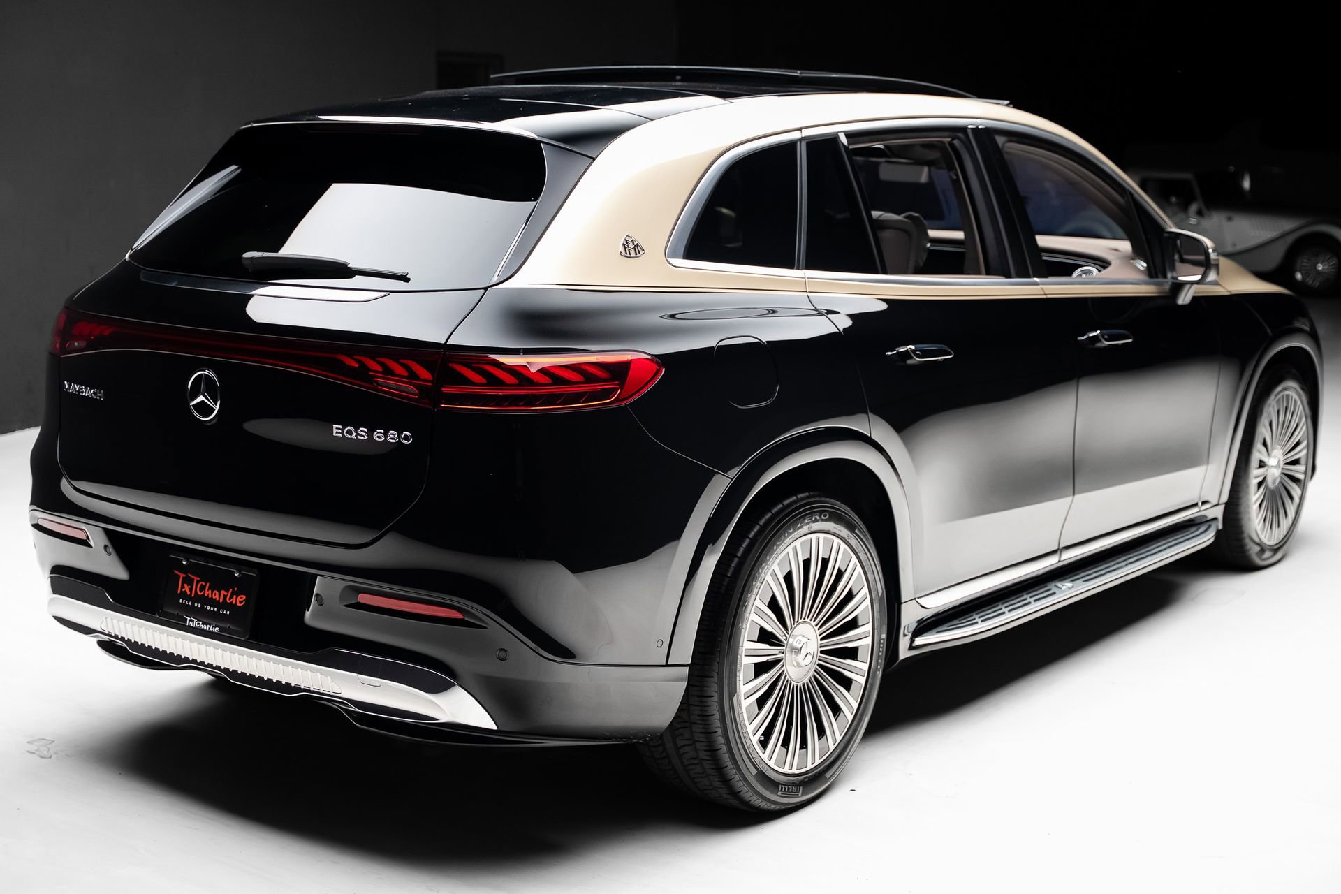 Used 2024 Mercedes-Benz Maybach EQS 680 4MATIC image 35