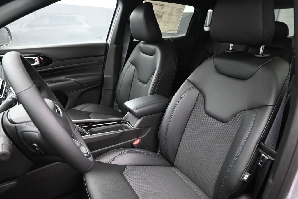 New 2026 Jeep Compass Latitude AWD/4WD image 11