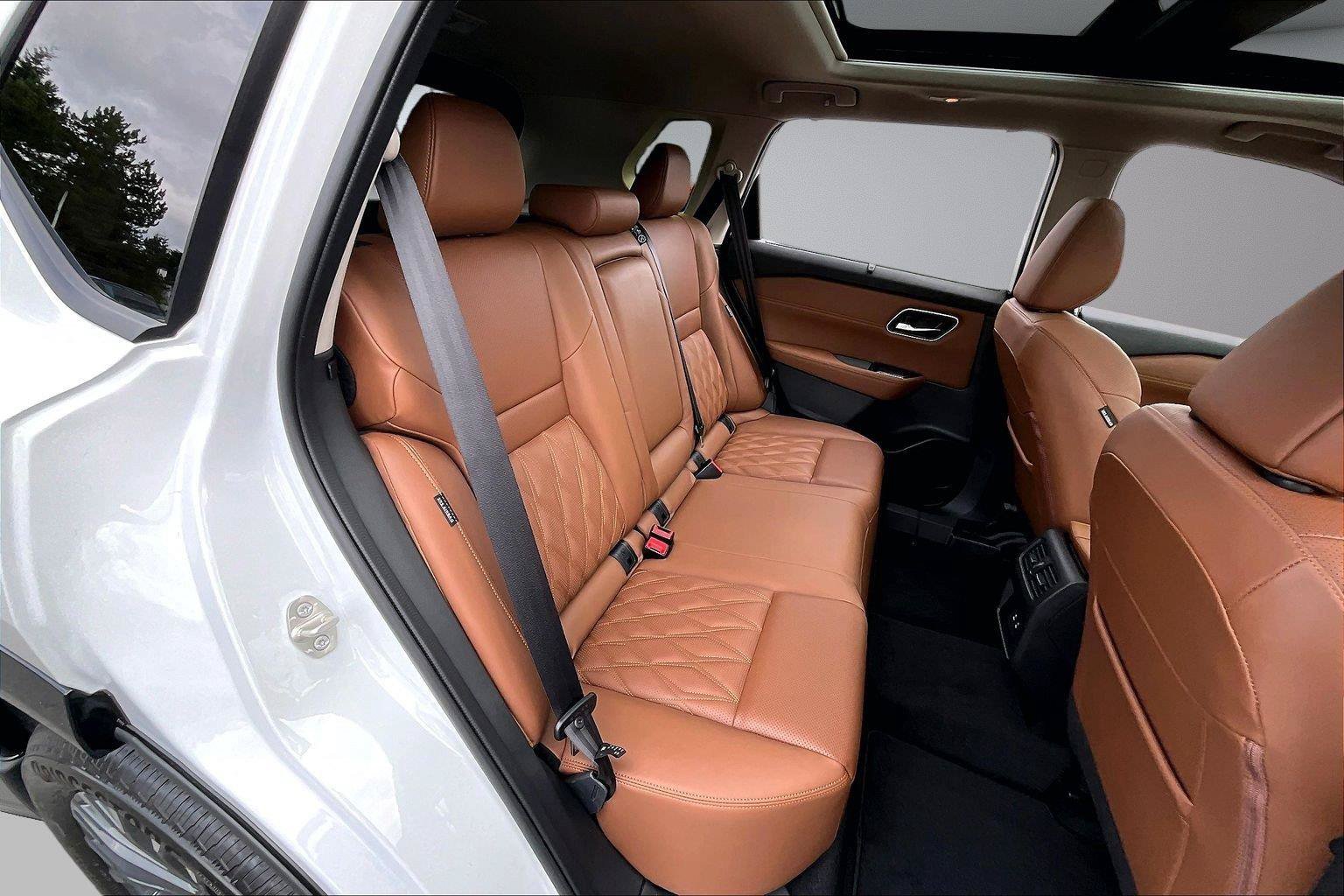 New 2026 Nissan Rogue Platinum AWD/4WD image 11