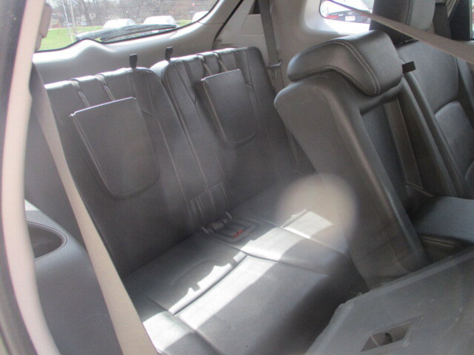 Used 2013 Subaru Tribeca Limited image 20