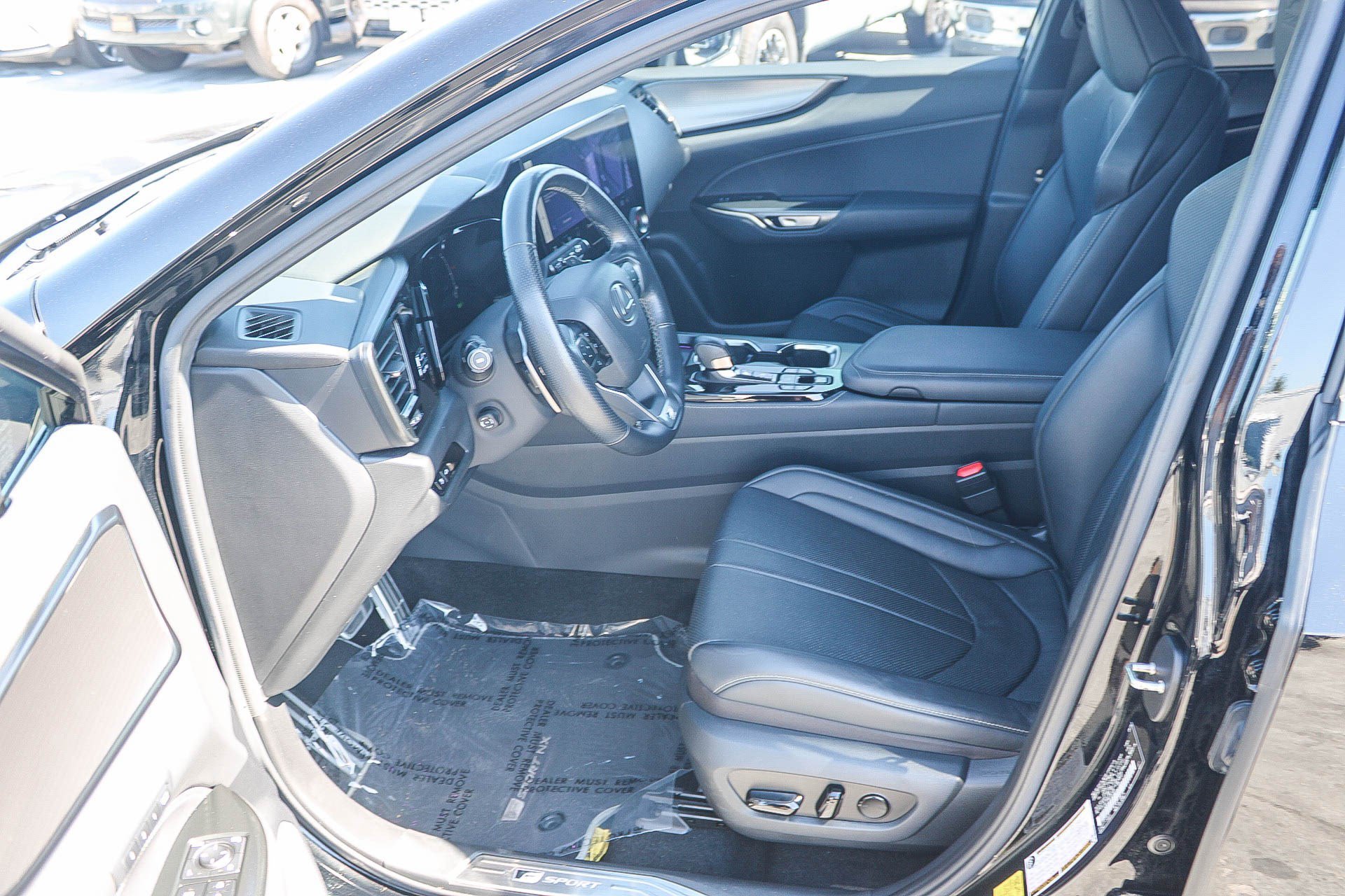 Used 2025 Lexus NX 450h+ F Sport w/ Towing Package (2000 Lbs) AWD/4WD image 19