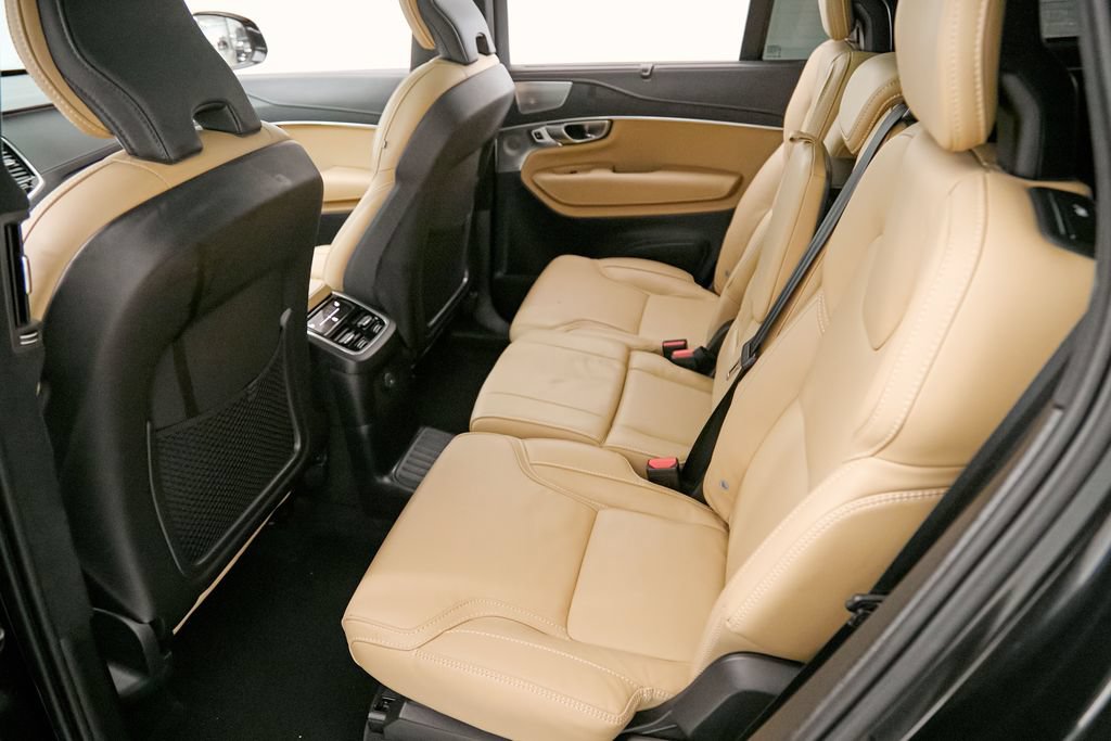 Used 2024 Volvo XC90 T8 Ultimate w/ Lounge Package AWD/4WD image 22