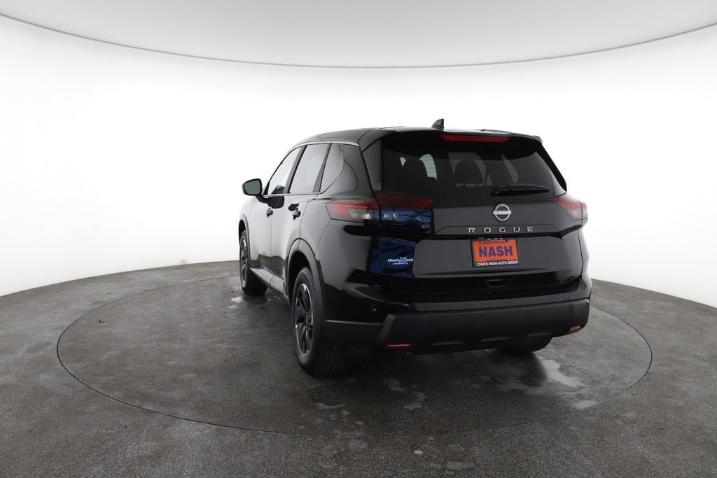 Used 2025 Nissan Rogue SV image 10