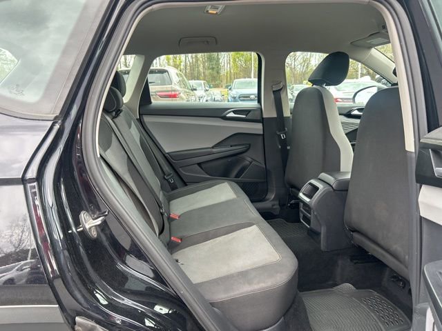 Used 2022 Volkswagen Taos S w/ IQ Drive S Package image 15