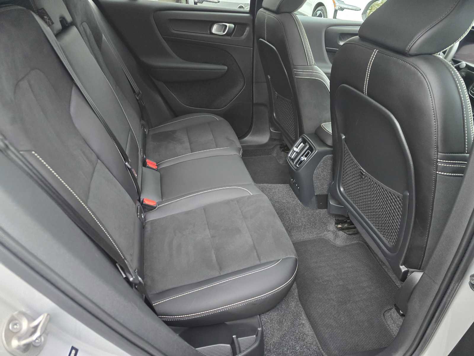 Certified 2023 Volvo C40 P8 Recharge Ultimate image 14