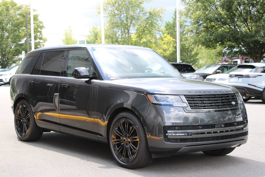 New 2026 Land Rover Range Rover Long Wheelbase SE AWD/4WD image 3