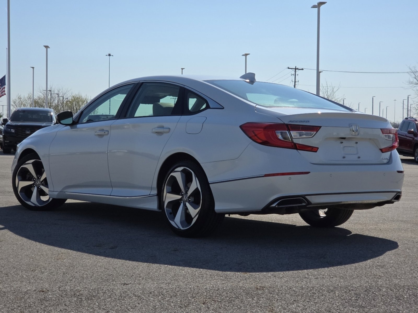 Used 2018 Honda Accord Touring image 16