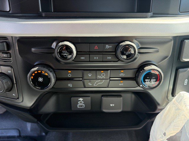 New 2026 Ford F550 4x4 SuperCab Super Duty image 11