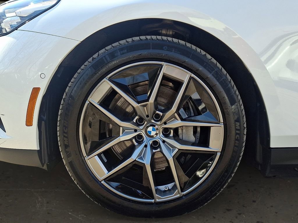 Certified 2026 BMW i5 eDrive40 w/ Executive Package image 9