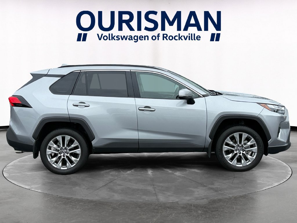 Used 2025 Toyota RAV4 XLE Premium AWD/4WD image 7