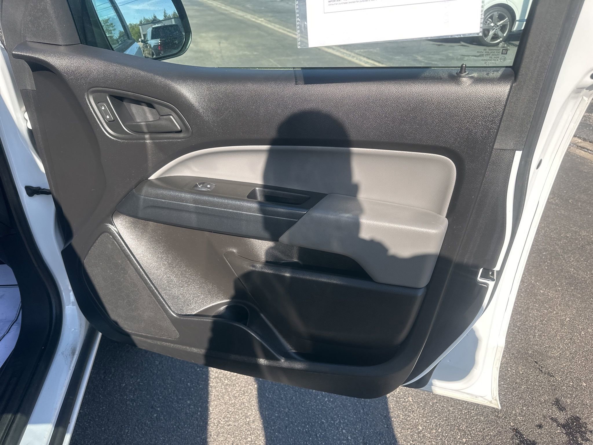 Used 2018 Chevrolet Colorado W/T AWD/4WD image 10