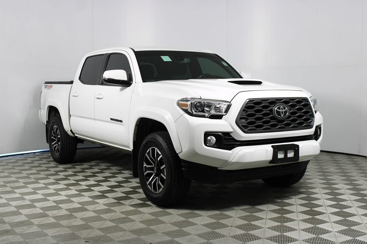 Used 2020 Toyota Tacoma TRD Sport w/ Technology Package AWD/4WD image 26