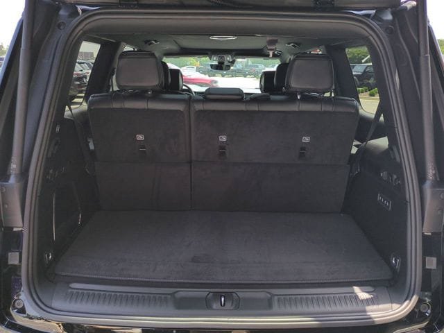 New 2026 Jeep Grand Wagoneer Limited AWD/4WD image 13