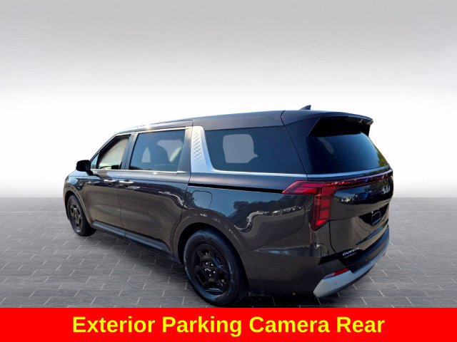 Used 2025 Kia Carnival FWD image 6