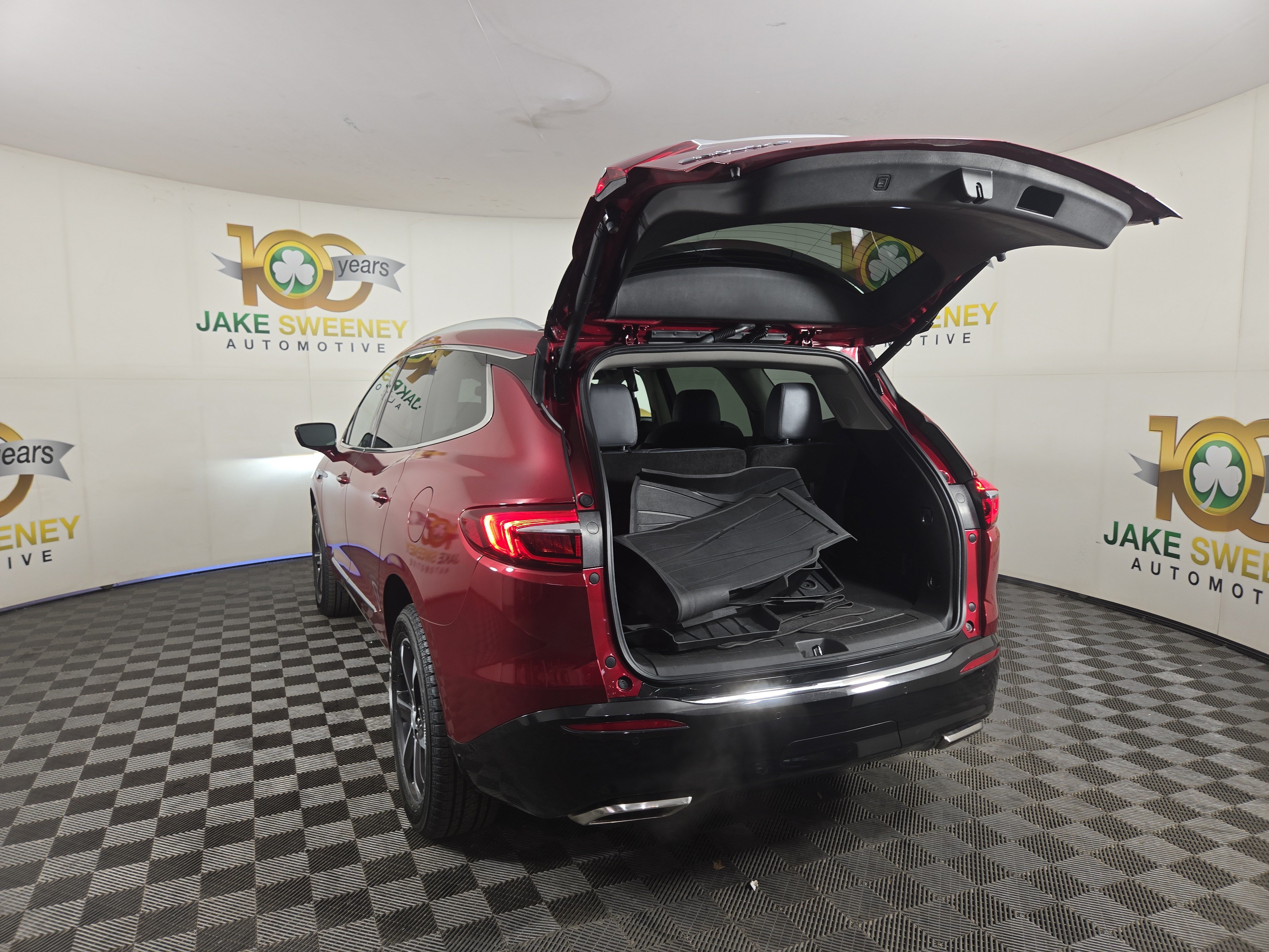 Used 2021 Buick Enclave Essence w/ Sport Touring Edition FWD image 33